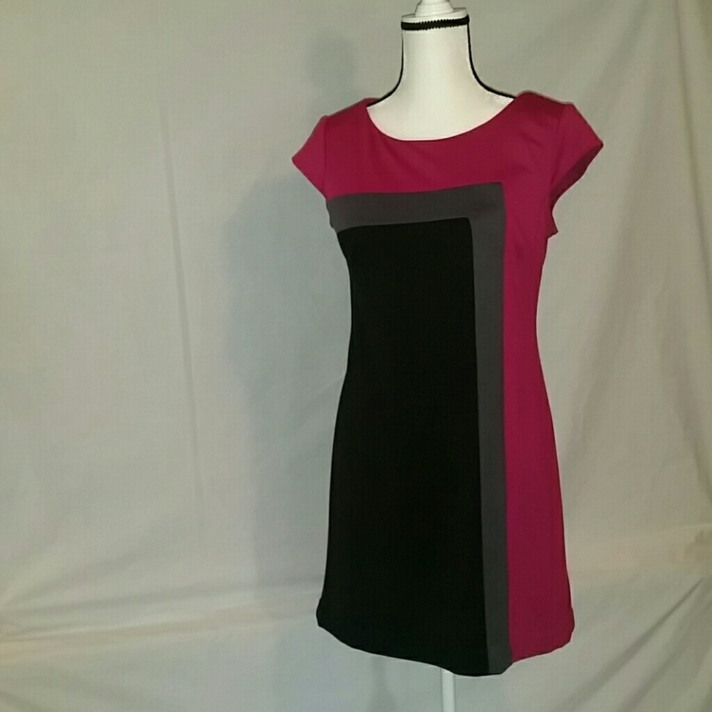 R&K  Originals Size Medium Dress